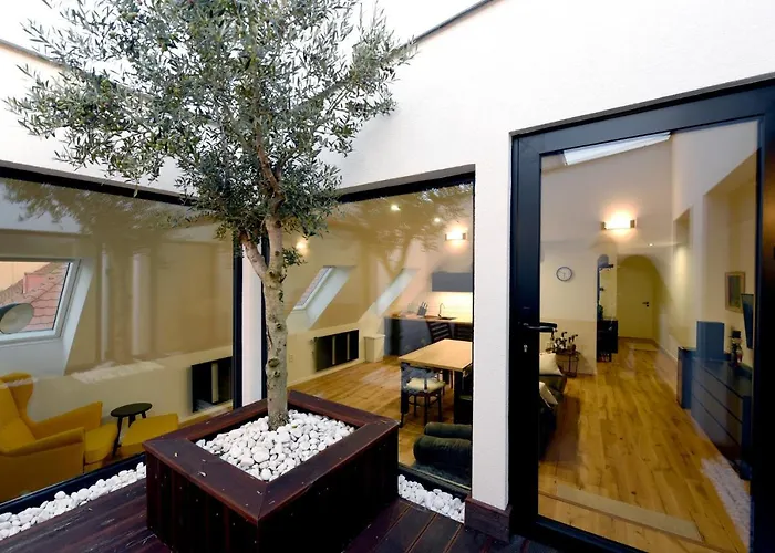 Lejlighed S Atriom V Historickom Centre Trenčín