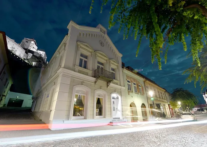 Lejlighed S Atriom V Historickom Centre Trenčín